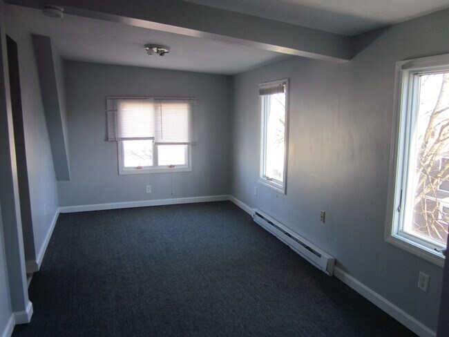 Building Photo - Trump Property