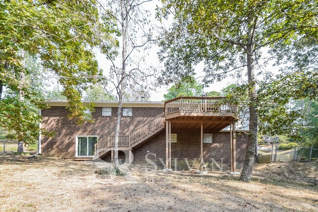 Building Photo - Everything you have been dreaming of is here. Lease today!