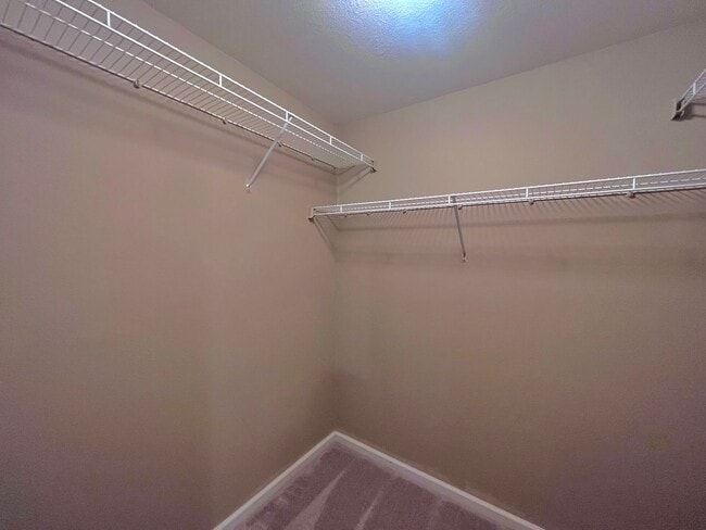 Building Photo - COMING SOON!! CUTE 3 BD/2BA CONDO LOCATED ...