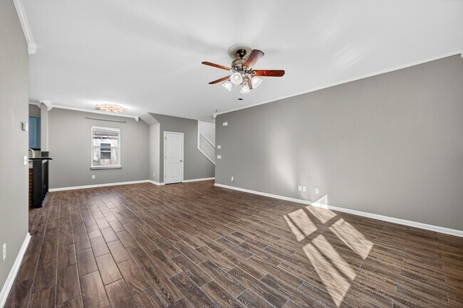 Building Photo - 4829 Hawkins Dr