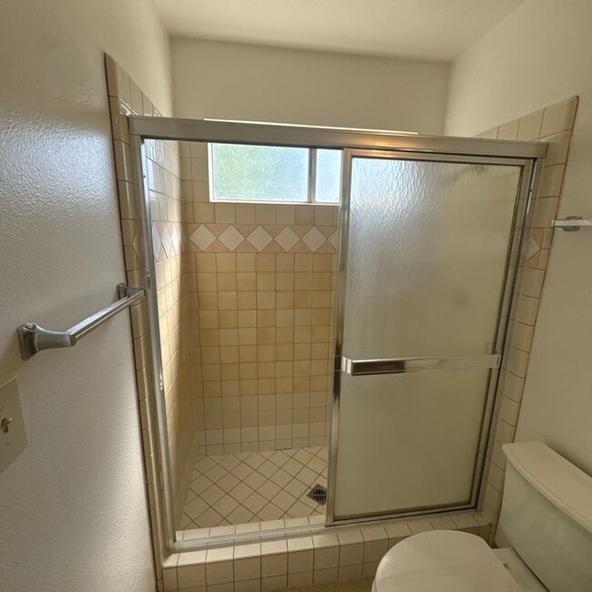 Building Photo - 9362 Mira Del Rio Dr