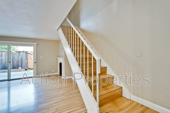 Building Photo - 1963 Landess Ave