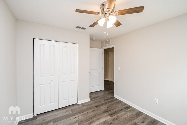 Building Photo - 12372 Cherry Bluff Dr