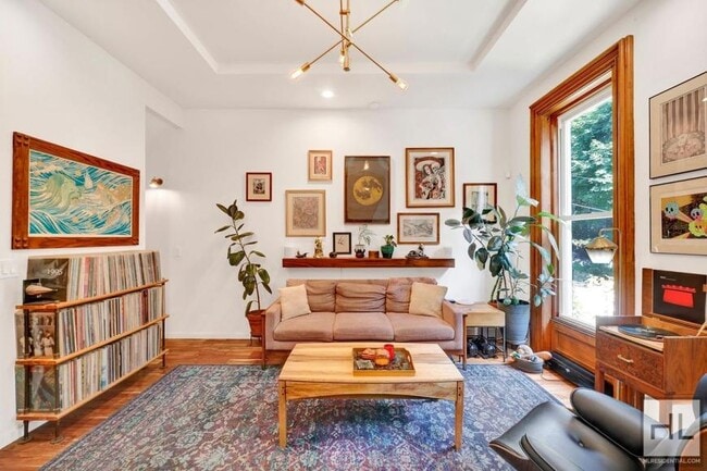 Building Photo - 3 bedroom in BROOKLYN NY 11216