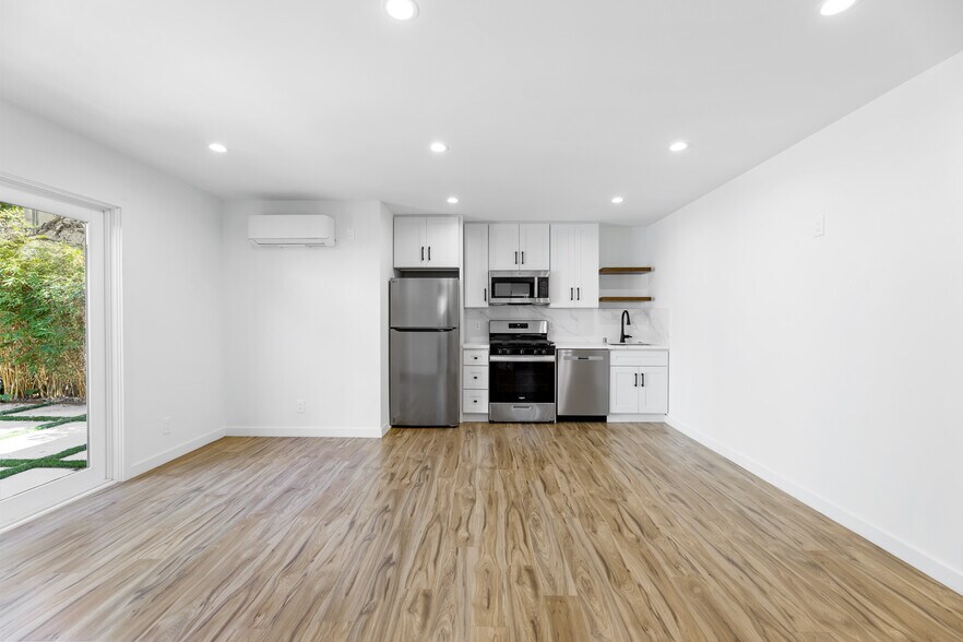 living/kitchen view - 738 S Stanley Ave