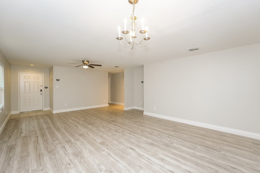Building Photo - 909 Rio Bravo Dr