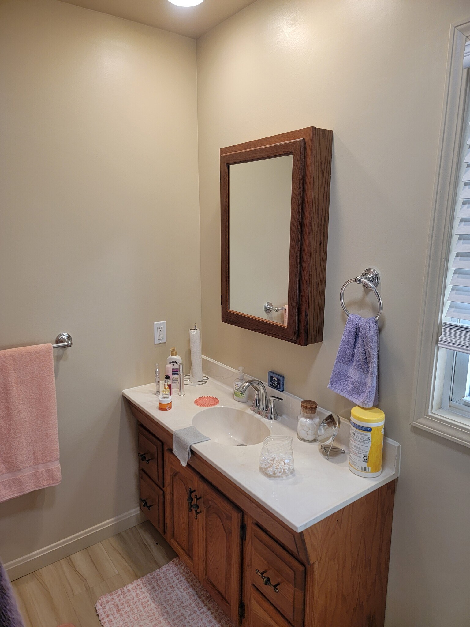 Building Photo - 102 3rd Ave