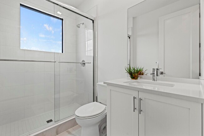 Building Photo - 12884 Wingspan Ct