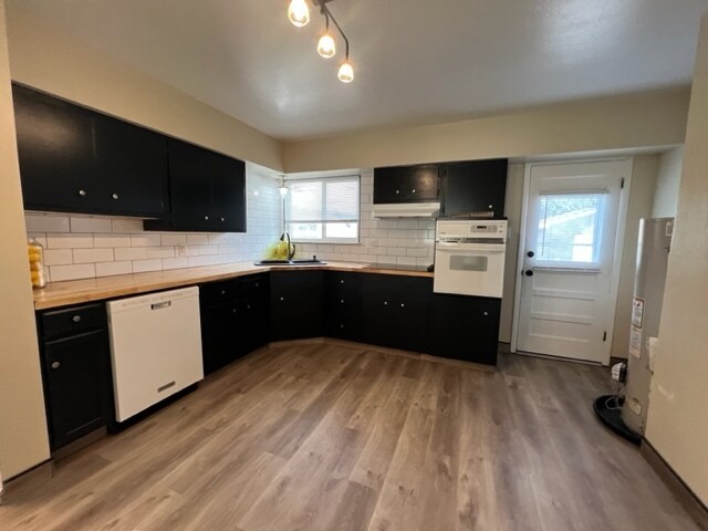 Building Photo - 544 Henry Ave