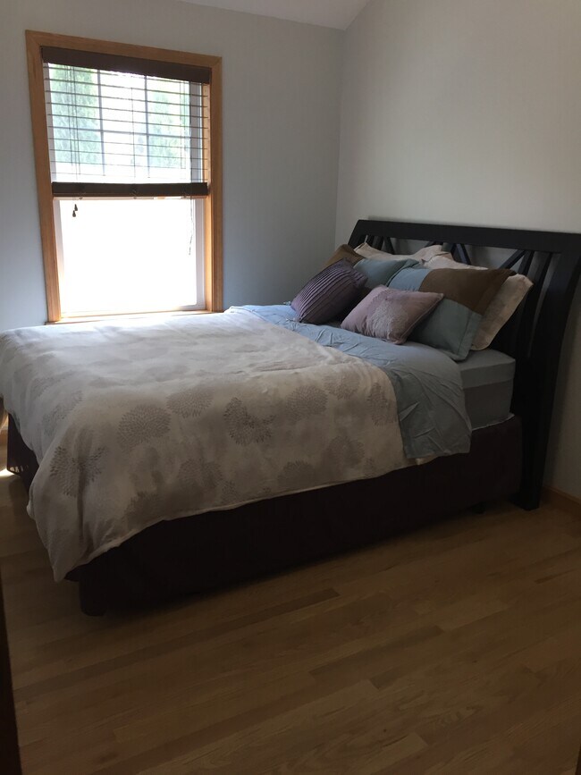 Second Bedroom - 9 Newbury St