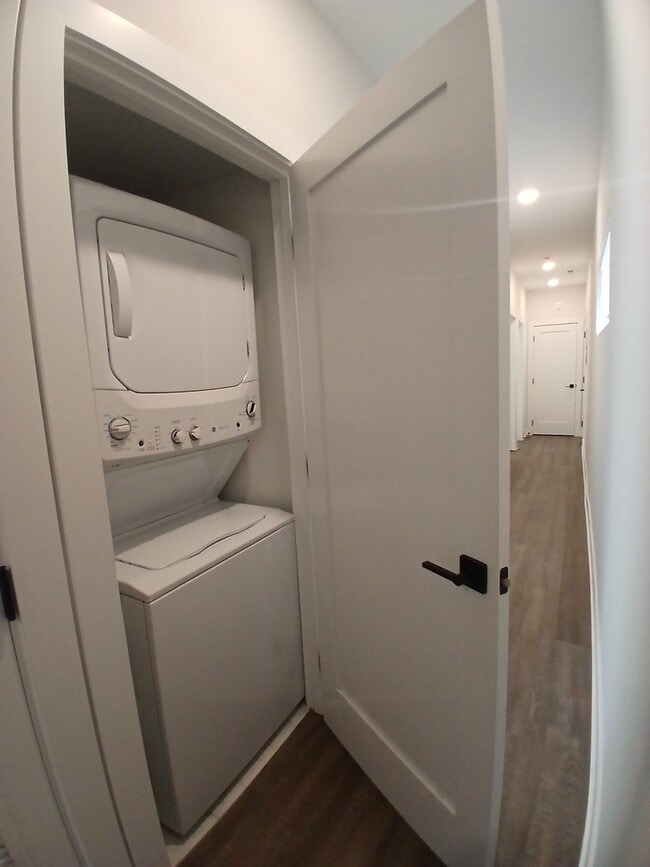 Building Photo - 4608 S Indiana Ave