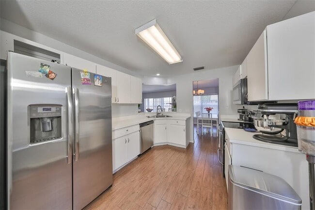 Building Photo - 1204 Sawdust Ct