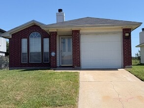 Building Photo - 2213 Schwald Rd