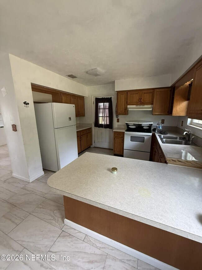 Building Photo - 120 Kelly Smith School Rd