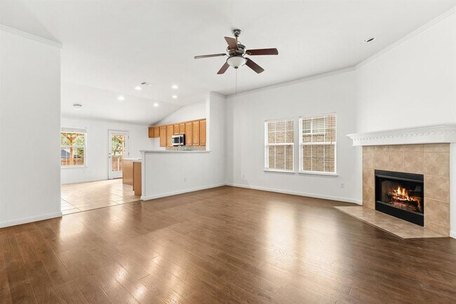 Building Photo - 1310 Alpine Mountain Dr