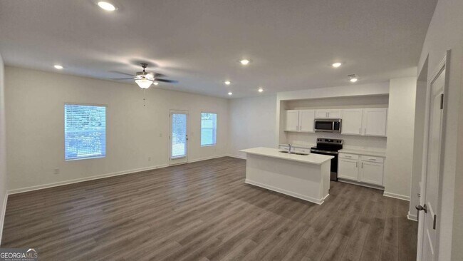 Building Photo - 5399 Allegro Ln