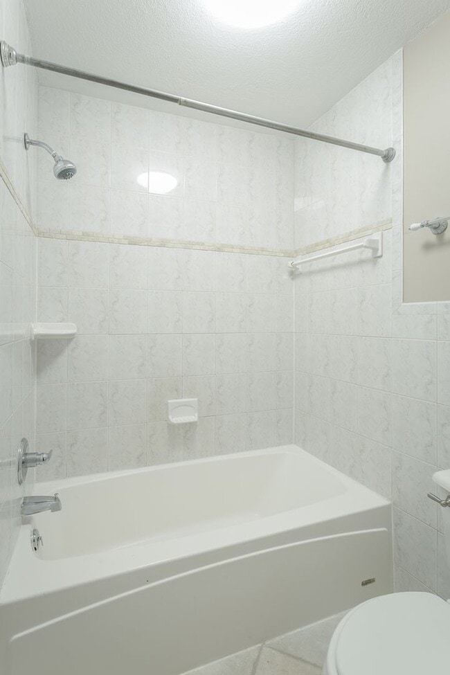 Building Photo - 741 S Germantown Cir