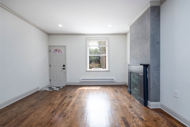 Building Photo - 2226 N Sydenham St