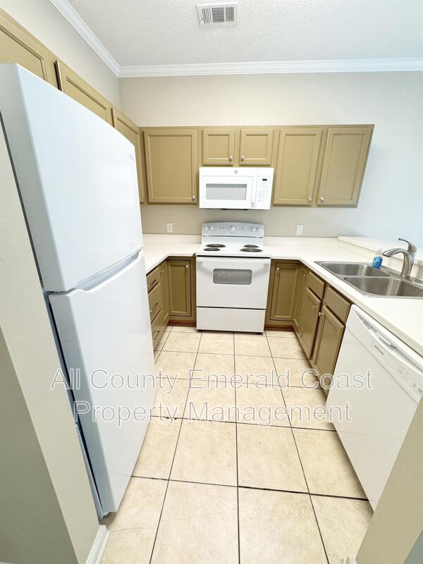 Building Photo - 732 E Mack Bayou Dr