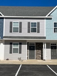 Building Photo - Move in by 8/31/26 - August Rent Waived - Beachside Village Townhomes: 3 bedroom 3.5 bath 3 Story...