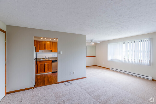 1BR, 1BA - 650SF - RidgeView Towers