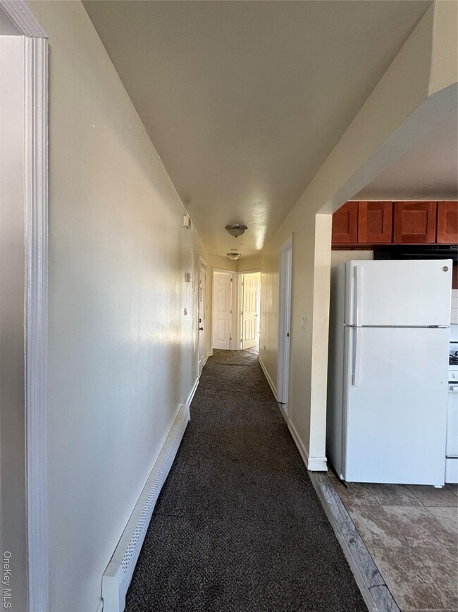 Building Photo - 948A Tilden St