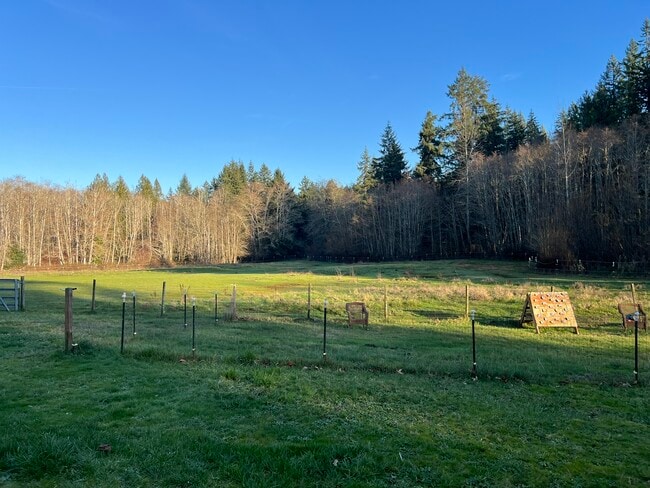 Building Photo - 15607 62nd Ave NW