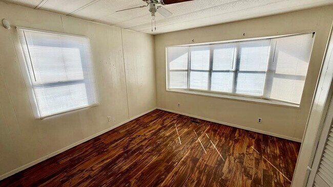 Building Photo - 3544-B W 15th St