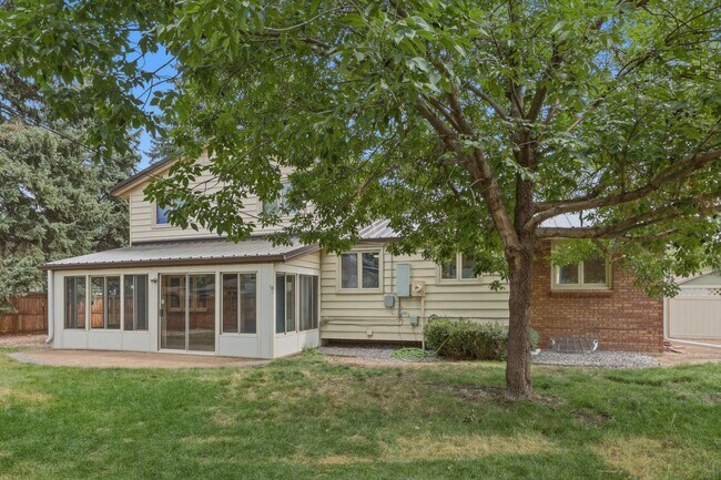 Building Photo - 7573 Lee Dr