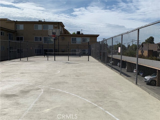Building Photo - 3220 Altura Ave