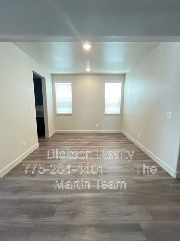 Building Photo - 1982 Maradona Dr