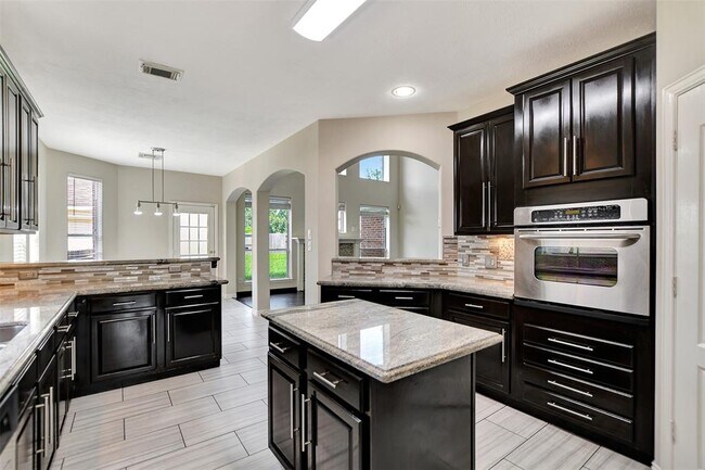 Building Photo - 24803 Haverford Rd