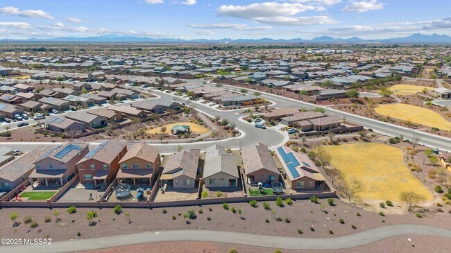 Building Photo - 12366 N Cervelli Ave