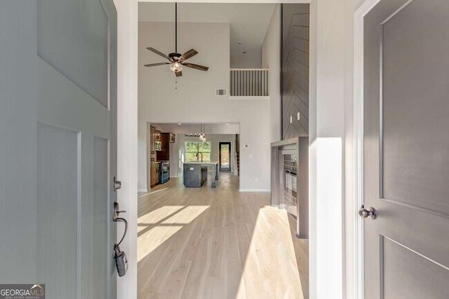 Building Photo - 140 Cedar Pk Wy