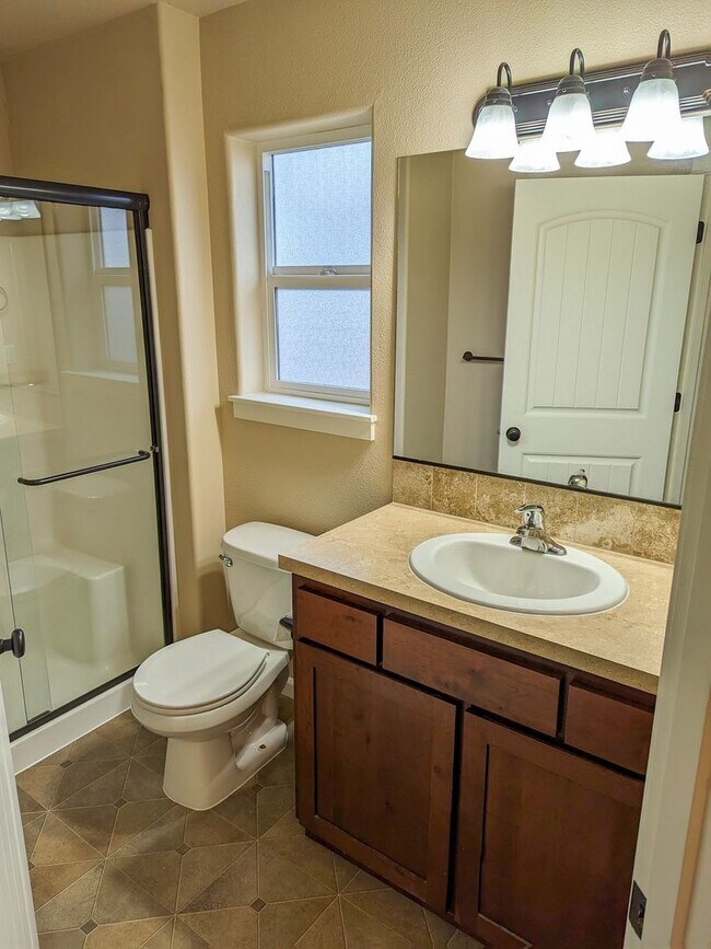 Building Photo - 3607-3617 Colton Ln NE