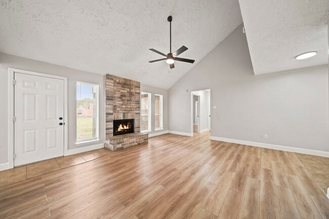 Building Photo - 22039 Rivermead Dr