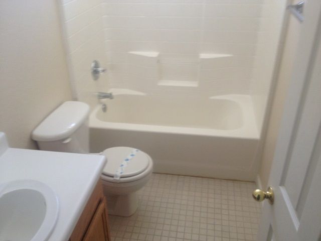 Building Photo - 1222 S 119th Ln