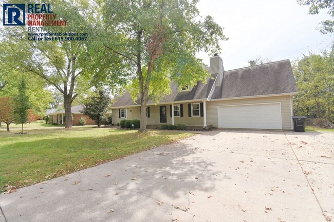 Building Photo - Amazing 4 bd 3 bath home! Fenced in yard, Attached garage and Bonus room, washer and dryer included!