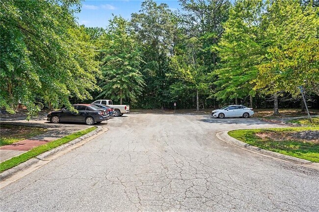 Building Photo - 10139 Benton Woods Dr