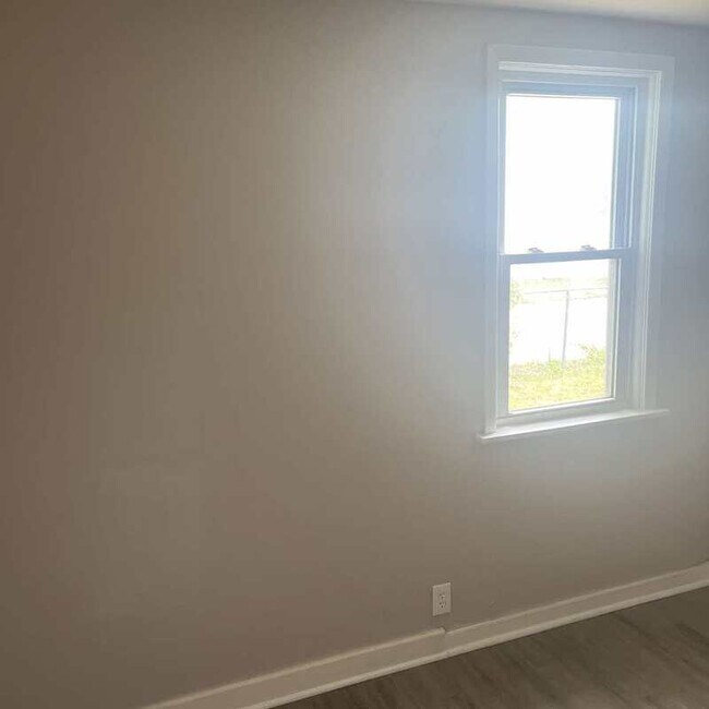 Building Photo - 3233 W 50th St