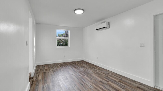 Building Photo - 11 NW 117th St