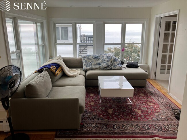 Building Photo - 71 Grovers Ave