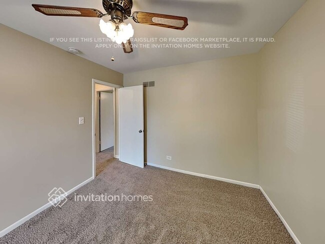 Building Photo - 324 Waverly Dr