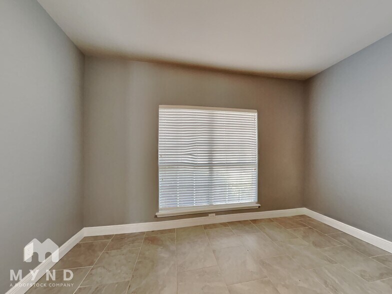 Building Photo - 26811 Spiral Canyon