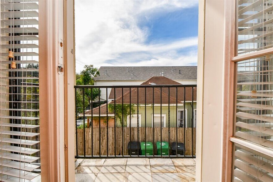 Building Photo - 4314 Koehler St