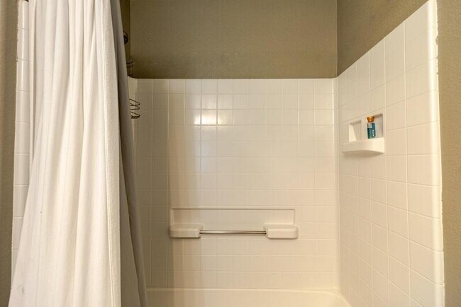 Building Photo - 1245 S Flatrock Cir