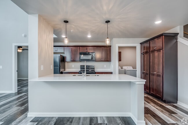 Building Photo - 3091 N Casaloma Dr