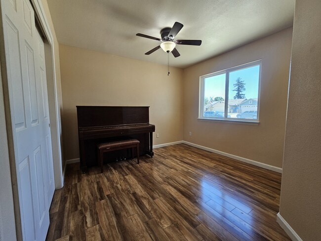 Building Photo - 5400 Sugar Pine Dr