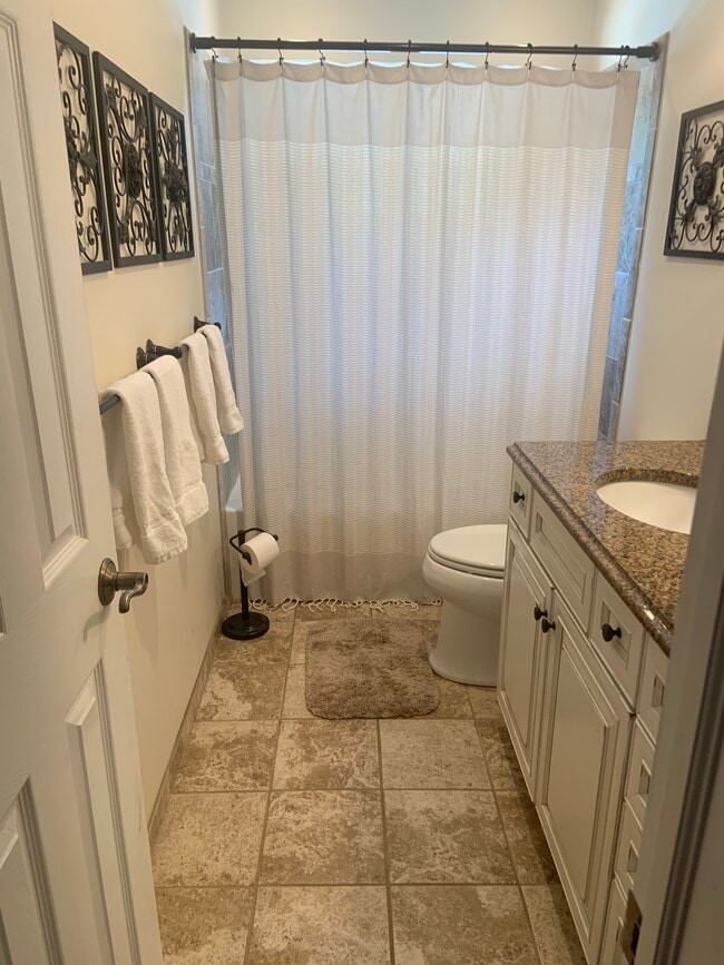 Building Photo - 82 Wagon Wheel Trl