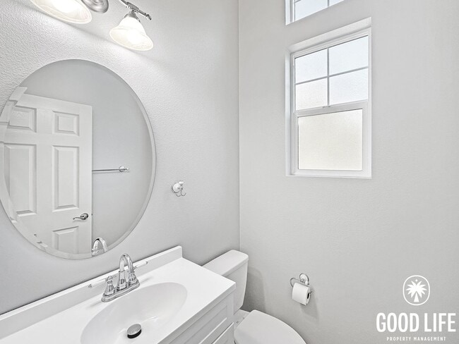 Building Photo - Elegant 3BR Residence in Exclusive Gated Community w/ AC & Garage!